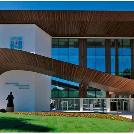Aurora Appartamenti - A 150M Dall Ospedale Sacro Cuore Negrar Exterior foto
